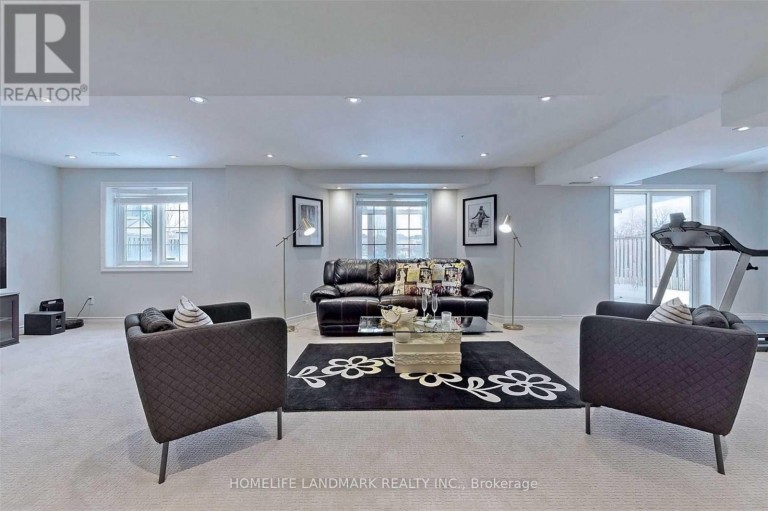 19 BRASS DRIVE, Richmond Hill (Jefferson), Ontario, L4E4T3