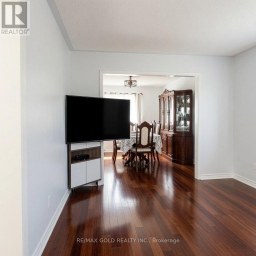 711 ASHPRIOR AVENUE Mississauga (Hurontario) Ontario photo 2