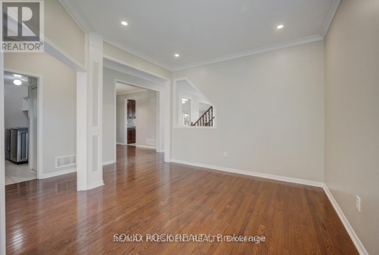 15 ROUNDSTONE DRIVE, Brampton (Credit Valley), Ontario, L6X0K7