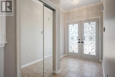 15 ROUNDSTONE DRIVE Brampton (Credit Valley) Ontario photo 4