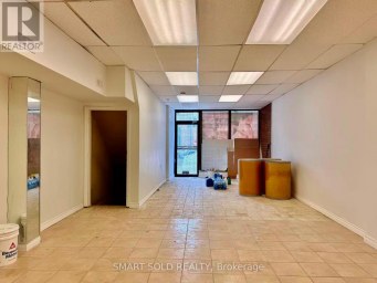 MAIN FLR + BSMT - 1590 EGLINTON AVENUE W Toronto (Briar Hill-Belgravia) Ontario photo 4