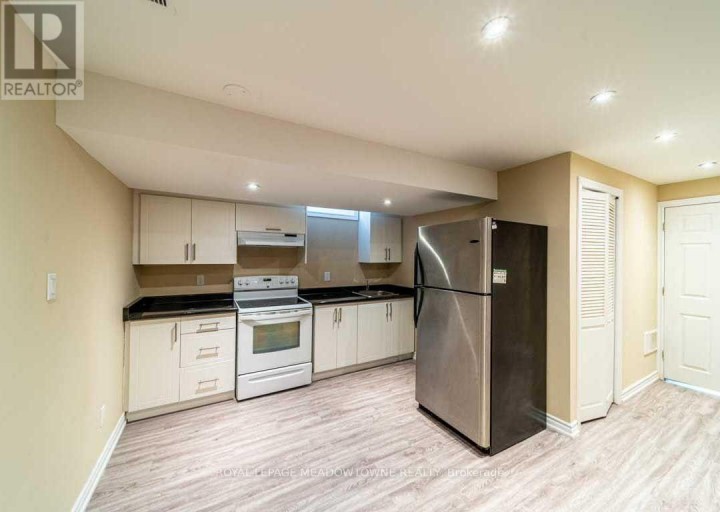 1036 YATES DRIVE, Milton (BE Beaty), Ontario, L9T6A7
