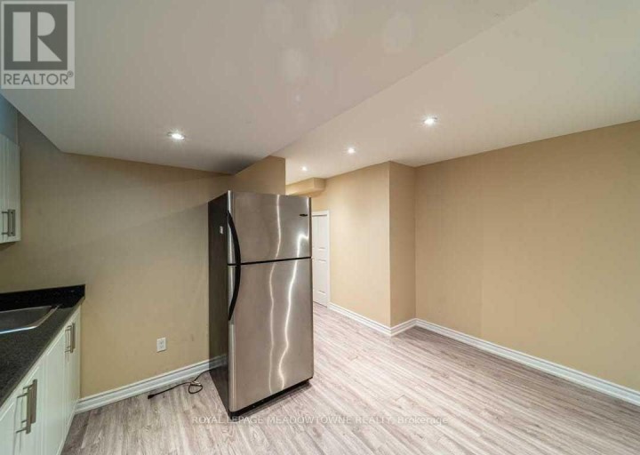 1036 YATES DRIVE, Milton (BE Beaty), Ontario, L9T6A7