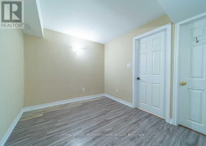 1036 YATES DRIVE, Milton (BE Beaty), Ontario, L9T6A7