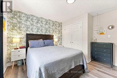 413 IRWIN STREET Midland Ontario photo 13