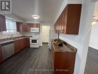1321 CEDAR STREET Oshawa (Lakeview) Ontario photo 3