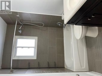 1321 CEDAR STREET Oshawa (Lakeview) Ontario photo 5