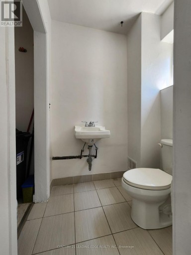 2A&B - 298 GERRARD STREET E, Toronto (Cabbagetown-South St. James Town), Ontario, M5A2G5