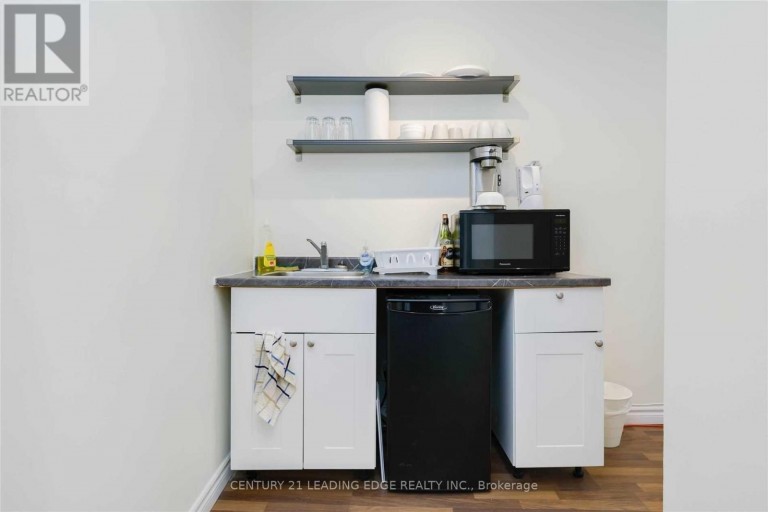 2A&B - 298 GERRARD STREET E, Toronto (Cabbagetown-South St. James Town), Ontario, M5A2G5