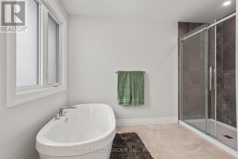 5 - 1061 EAGLETRACE DRIVE, London North (North S), Ontario, N6G0T3