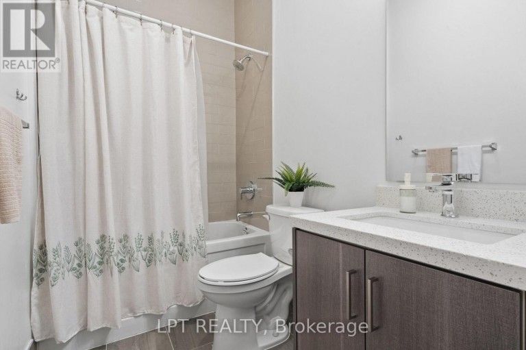 122 - 350 PRINCE CHARLES DRIVE S, Welland (Broadway), Ontario, L3C7B3