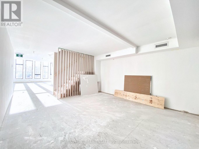 3 - 3429 YONGE STREET, Toronto (Lawrence Park North), Ontario, M4N2N1
