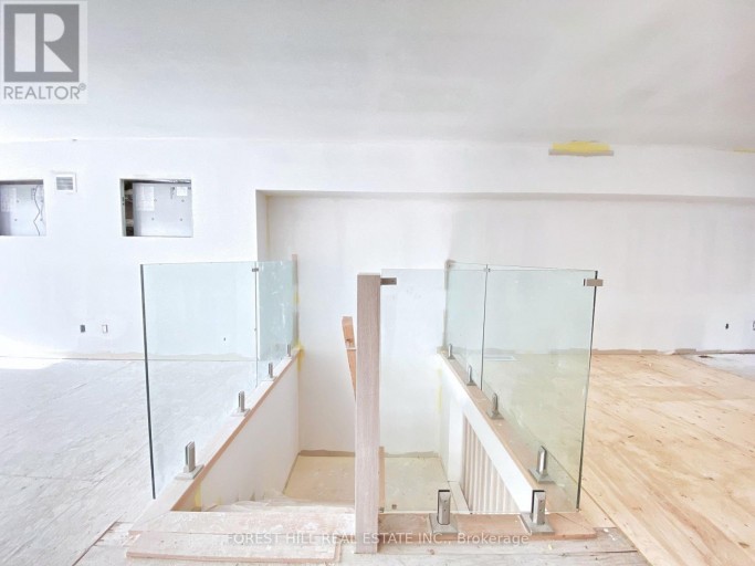 3 - 3429 YONGE STREET, Toronto (Lawrence Park North), Ontario, M4N2N1