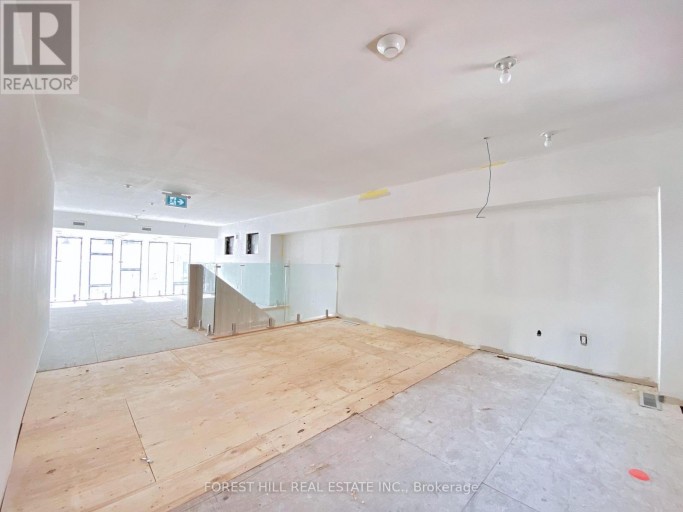 3 - 3429 YONGE STREET, Toronto (Lawrence Park North), Ontario, M4N2N1
