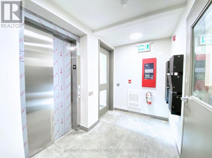 3 - 3429 YONGE STREET, Toronto (Lawrence Park North), Ontario, M4N2N1