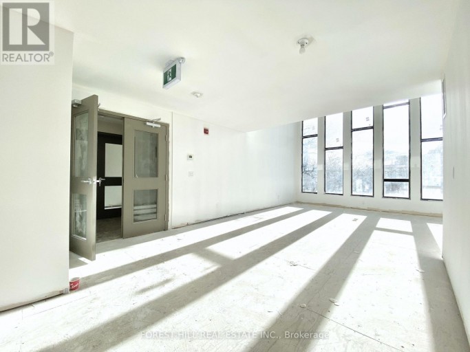 3 - 3429 YONGE STREET, Toronto (Lawrence Park North), Ontario, M4N2N1
