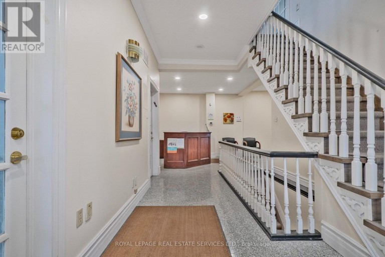 #6 - 7626 YONGE STREET, Vaughan (Crestwood-Springfarm-Yorkhill), Ontario, L4J1V9