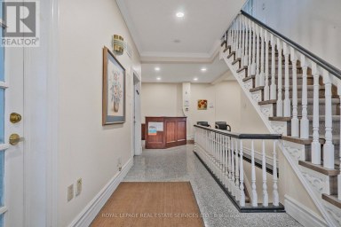 #6 - 7626 YONGE STREET Vaughan (Crestwood-Springfarm-Yorkhill) Ontario photo 2