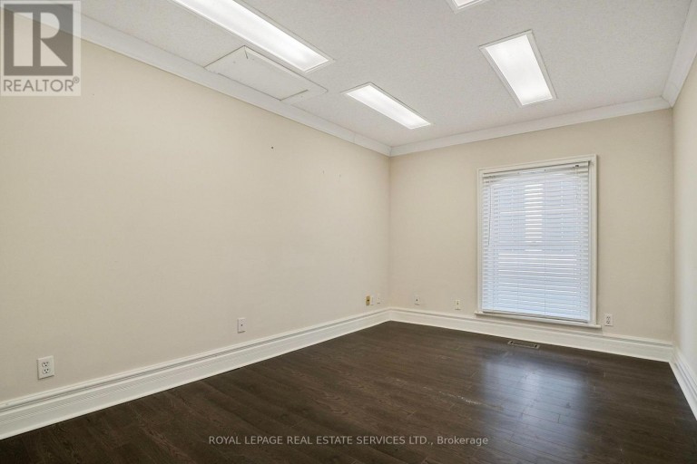 #6 - 7626 YONGE STREET, Vaughan (Crestwood-Springfarm-Yorkhill), Ontario, L4J1V9