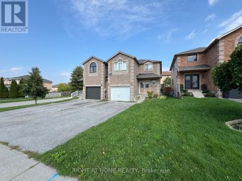 20 COURTNEY CRESCENT Barrie (Painswick South) Ontario photo 1