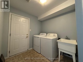 20 COURTNEY CRESCENT Barrie (Painswick South) Ontario photo 12