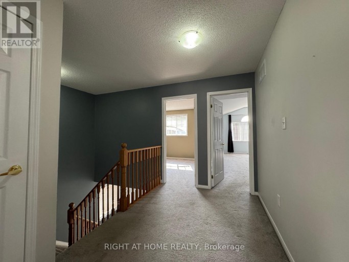 20 COURTNEY CRESCENT, Barrie (Painswick South), Ontario, L4N5S7
