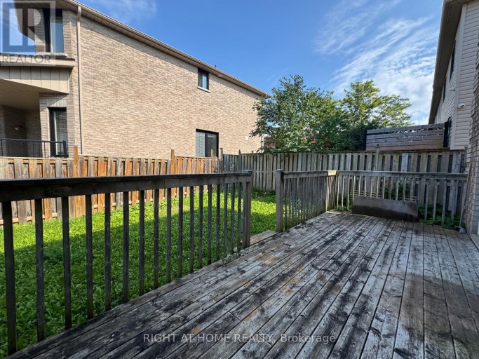 20 COURTNEY CRESCENT, Barrie (Painswick South), Ontario, L4N5S7