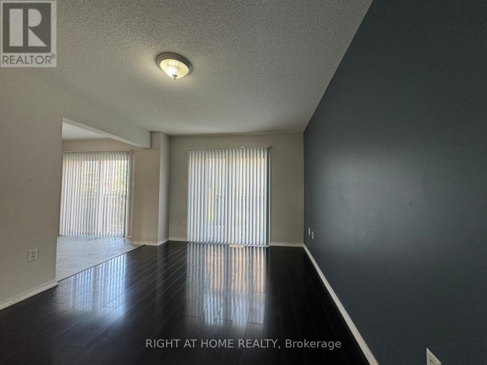 20 COURTNEY CRESCENT, Barrie (Painswick South), Ontario, L4N5S7