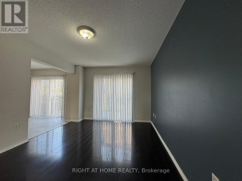 20 COURTNEY CRESCENT Barrie (Painswick South) Ontario photo 6