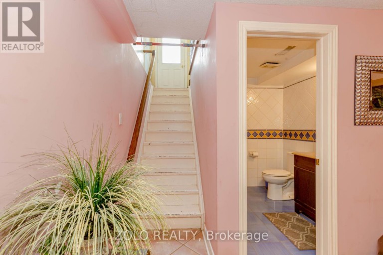 1474 ROSEMANOR DRIVE, Mississauga (East Credit), Ontario, L5M5M4