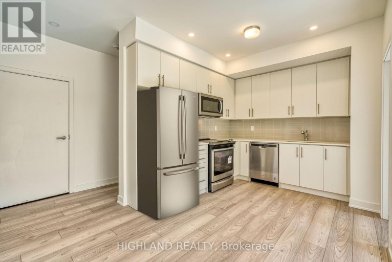 7 - 3473 WIDDICOMBE WAY, Mississauga (Erin Mills), Ontario, L5L0B8