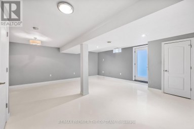 LOWER - 223 LANDSBRIDGE STREET Caledon (Bolton East) Ontario photo 7