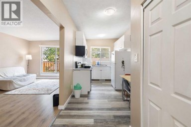 11268 6  SW Calgary Alberta photo 12