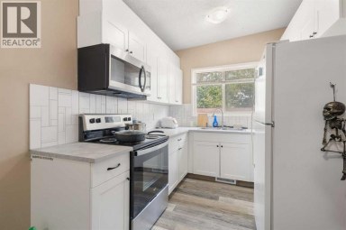 11268 6  SW Calgary Alberta photo 14