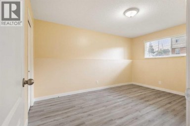 11268 6  SW Calgary Alberta photo 29