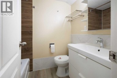 11268 6  SW Calgary Alberta photo 35