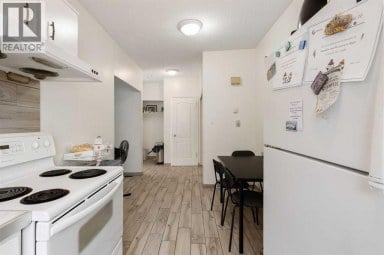 11268 6  SW Calgary Alberta photo 41