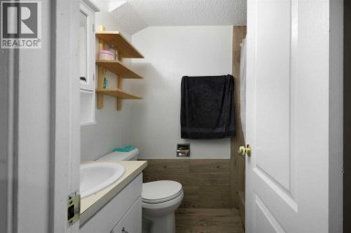11268 6  SW Calgary Alberta photo 44