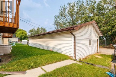 11268 6  SW Calgary Alberta photo 49