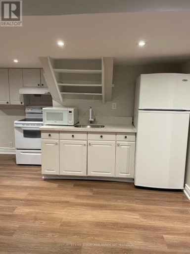 LOWER - 154 SORAUREN AVENUE, Toronto (Roncesvalles), Ontario, M6R2E5