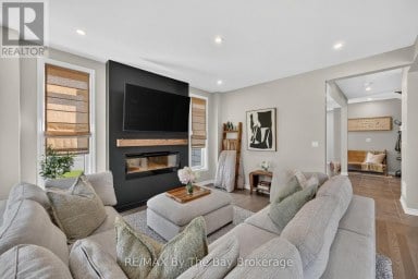 171 ROSANNE CIRCLE Wasaga Beach Ontario photo 11