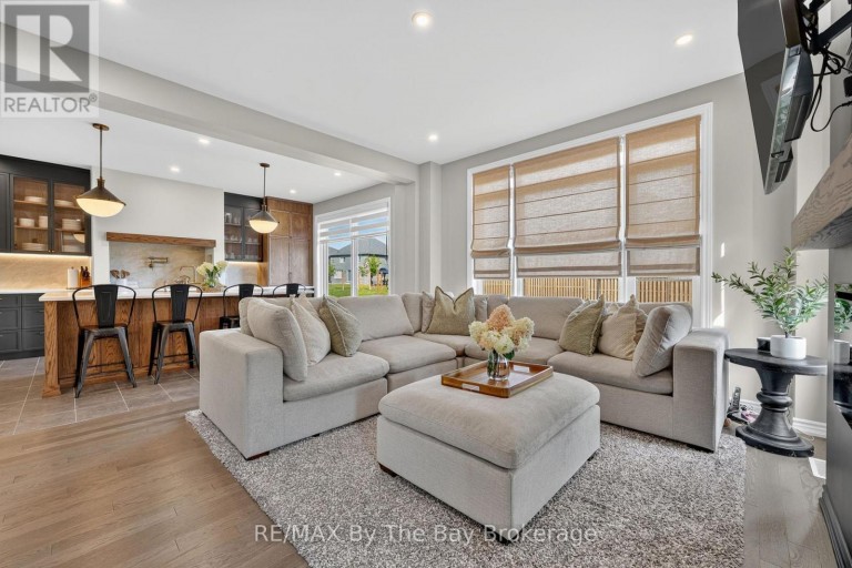 171 ROSANNE CIRCLE, Wasaga Beach, Ontario, L9Z0N1