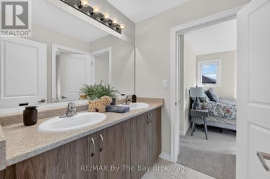171 ROSANNE CIRCLE Wasaga Beach Ontario photo 36