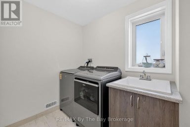 171 ROSANNE CIRCLE Wasaga Beach Ontario photo 39