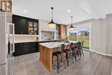 171 ROSANNE CIRCLE Wasaga Beach Ontario photo 4