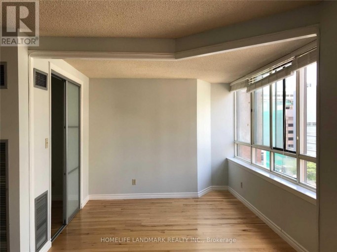 1122 - 633 BAY STREET, Toronto (Bay Street Corridor), Ontario, M5G2G4
