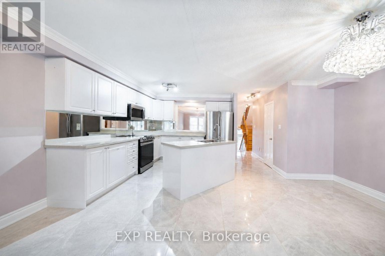 3 BAFFIN COURT, Richmond Hill (Langstaff), Ontario, L4B4J6