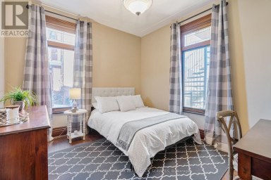 MAIN FLR - 107 CATHARINE STREET S Hamilton (Corktown) Ontario photo 15