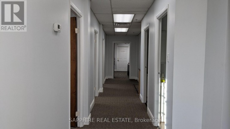 1-102 - 7885 TRANMERE DRIVE, Mississauga (Northeast), Ontario, L5S1V8