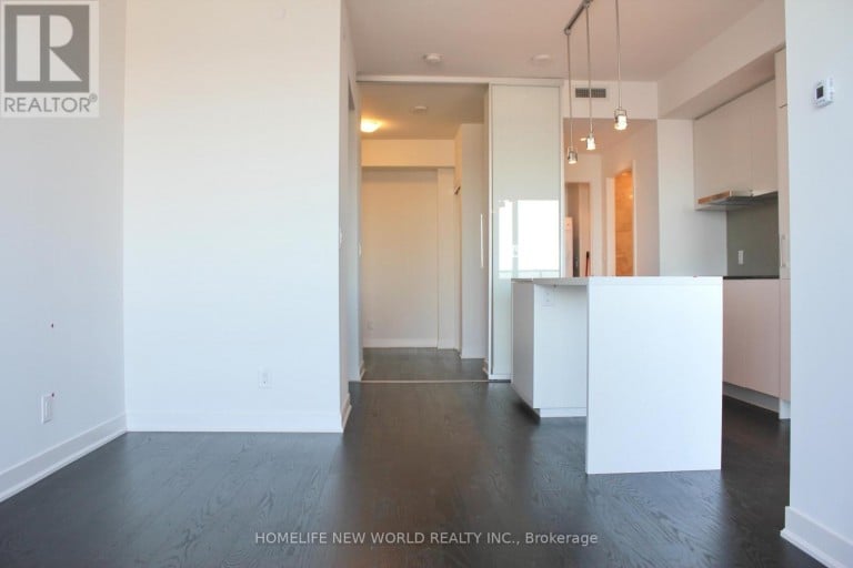 6806 - 88 HARBOUR STREET, Toronto (Waterfront Communities), Ontario, M5J0C3